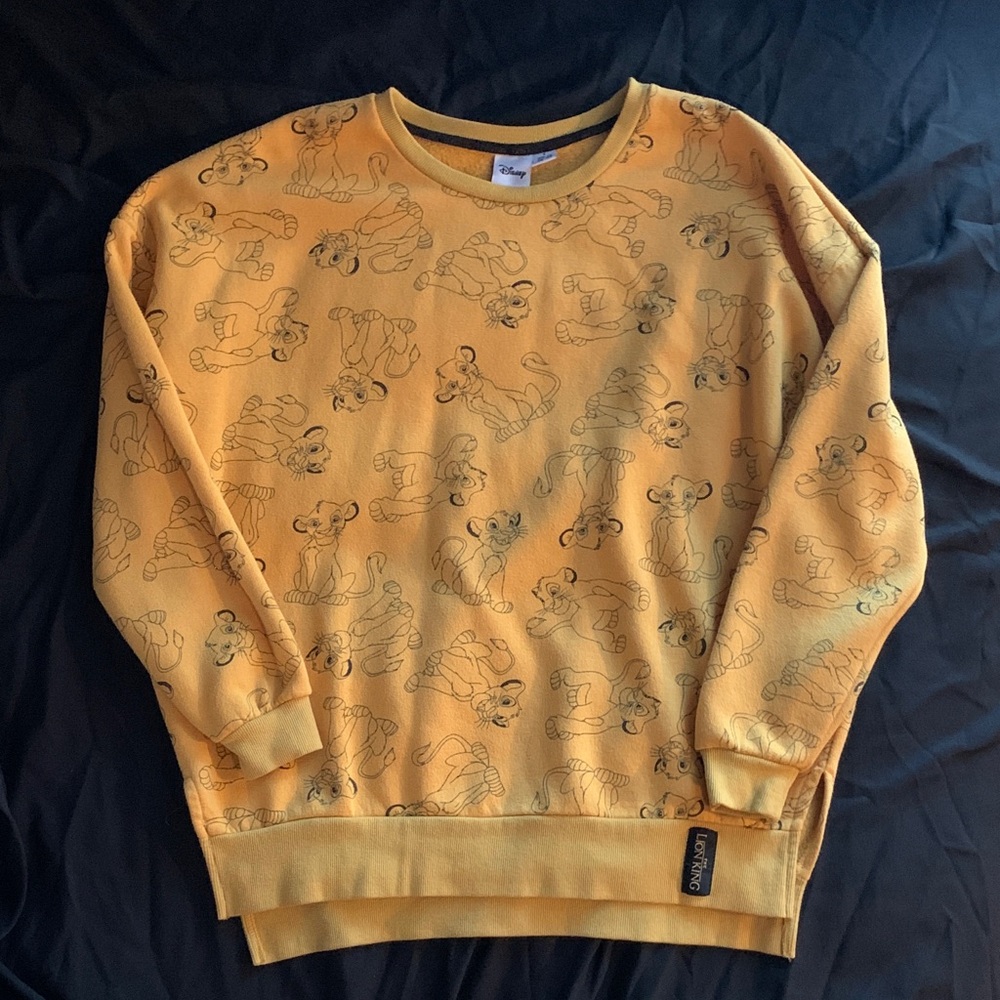 Disney Lion king Graphic Crewneck Sweater